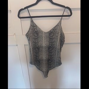 Gaze Snakeskin Print Bodysuit Gray Black Size M NWT
